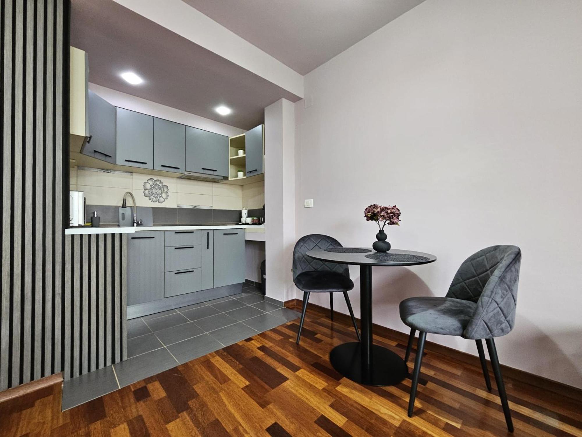 Central Sweet Apartment Self Check-In Timisoara Exterior photo